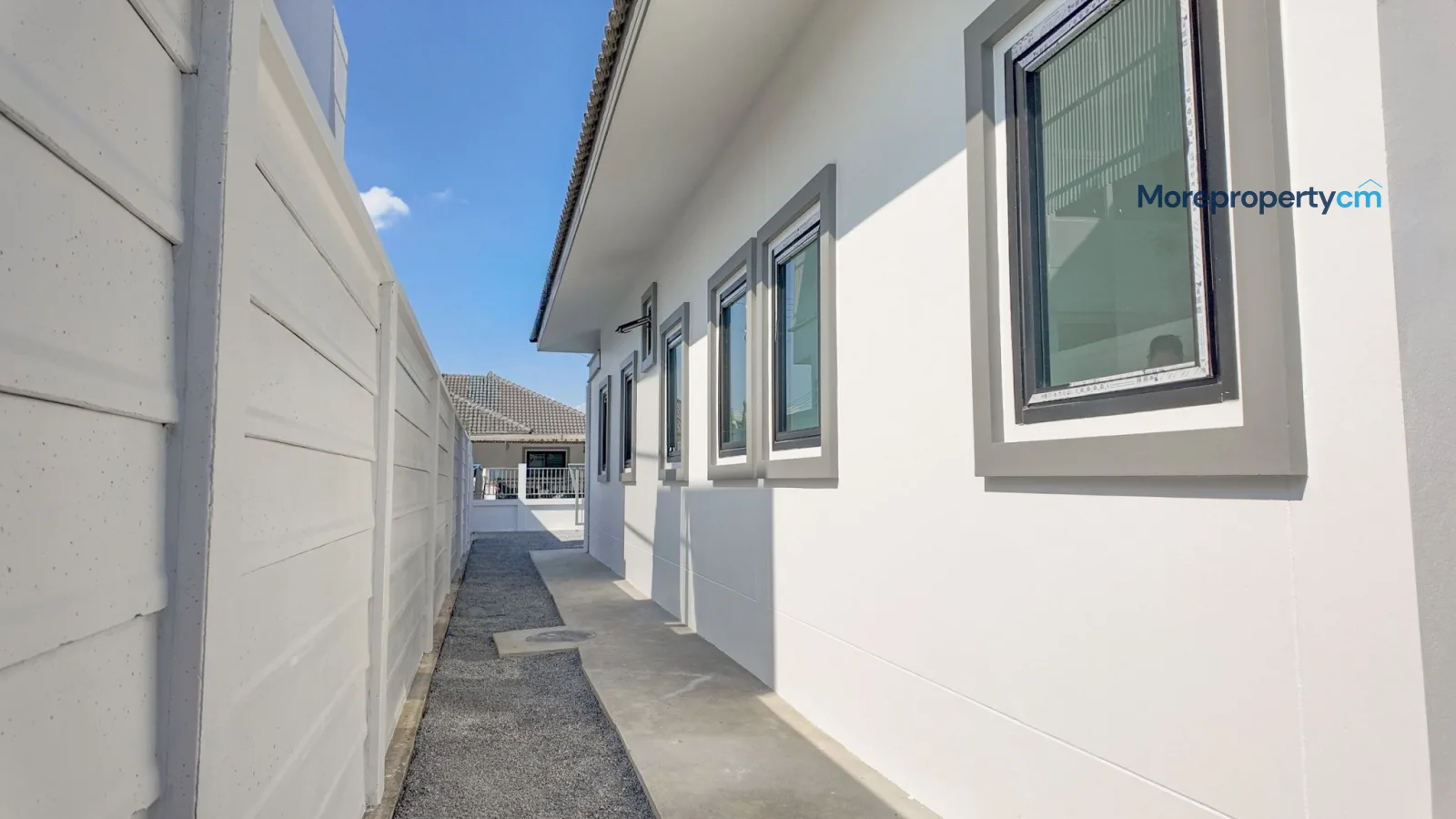 บ้านเดี่ยวสร้างใหม่ สไตล์โมเดิร์น เนื้อที่กว้าง 75 ตร.ว. โซนสารภี - 12