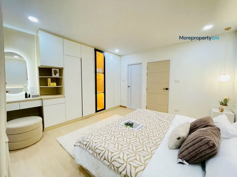 Townhome – Jed Yod, 3 Bedrooms, 3 Bathrooms, 28 sq.wah - 13