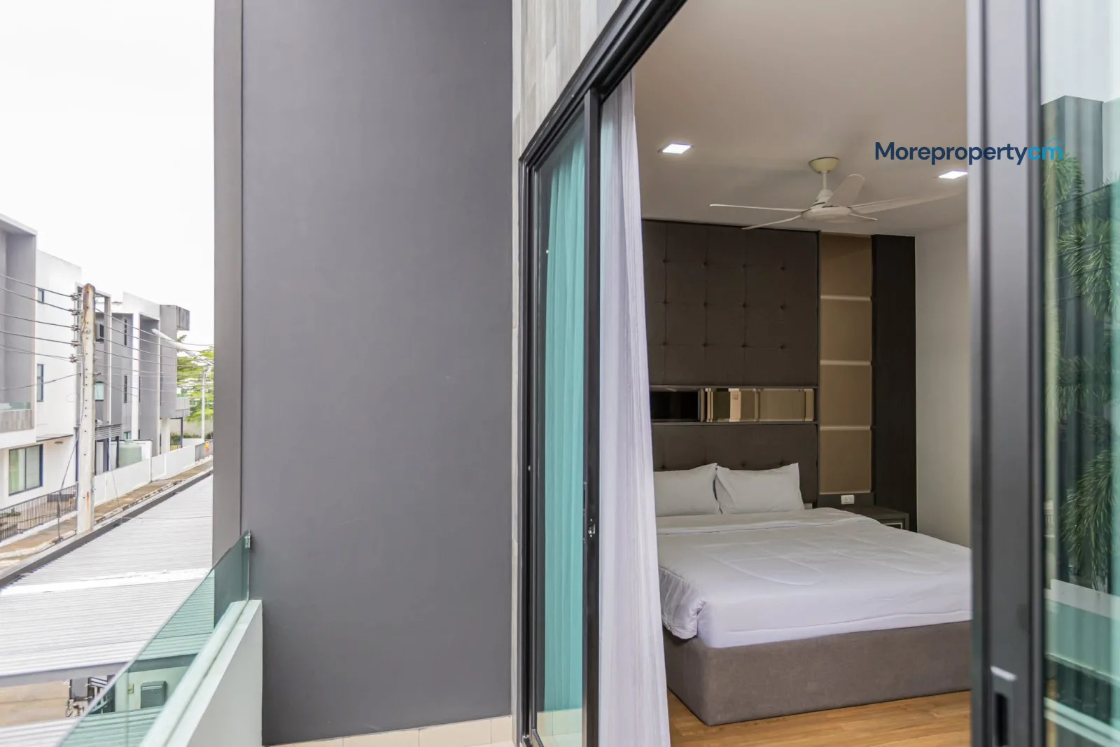 Stylish Corner-Unit Townhome - Malada Maze Hang Dong (Fully Built-in) - 11