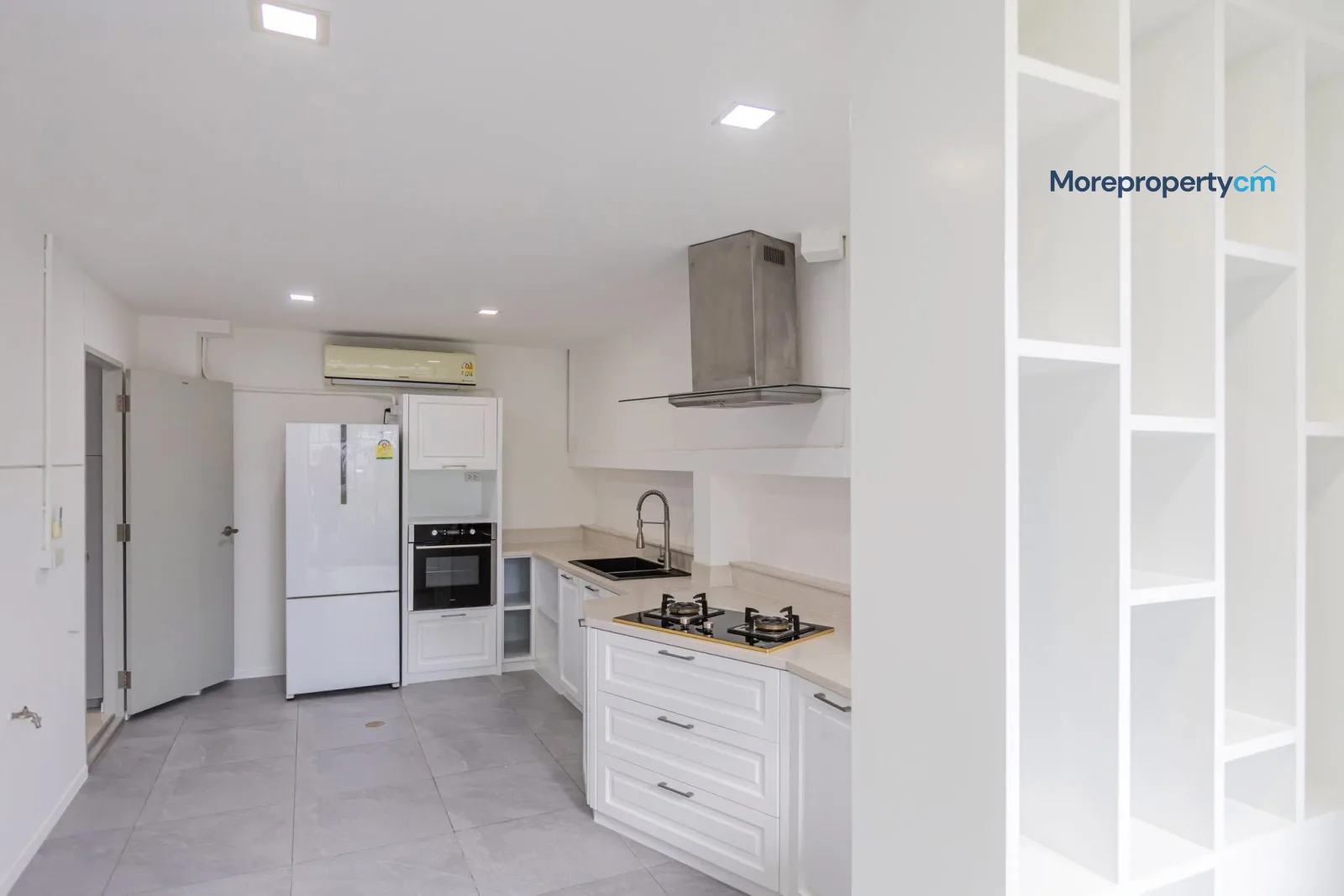 Stylish Corner-Unit Townhome - Malada Maze Hang Dong (Fully Built-in) - 18