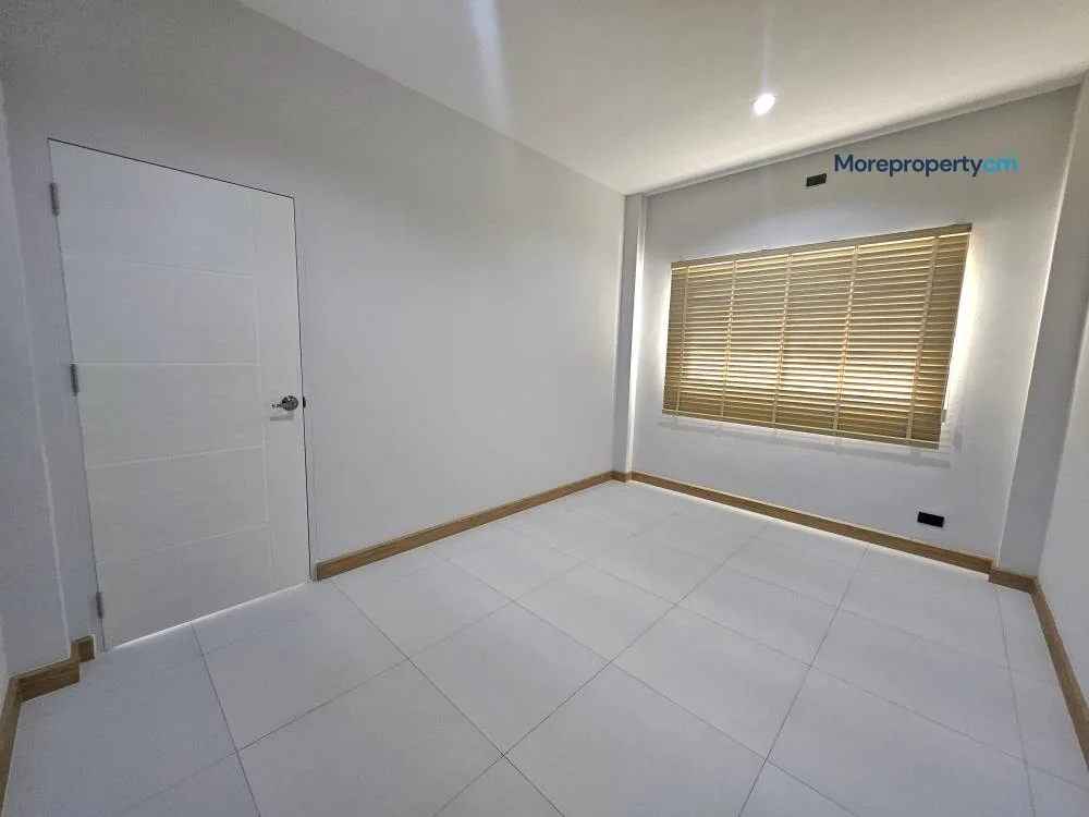 Newly Built House with 5.8m High Ceiling - Peaceful Living near Lanna Int'l School - 13