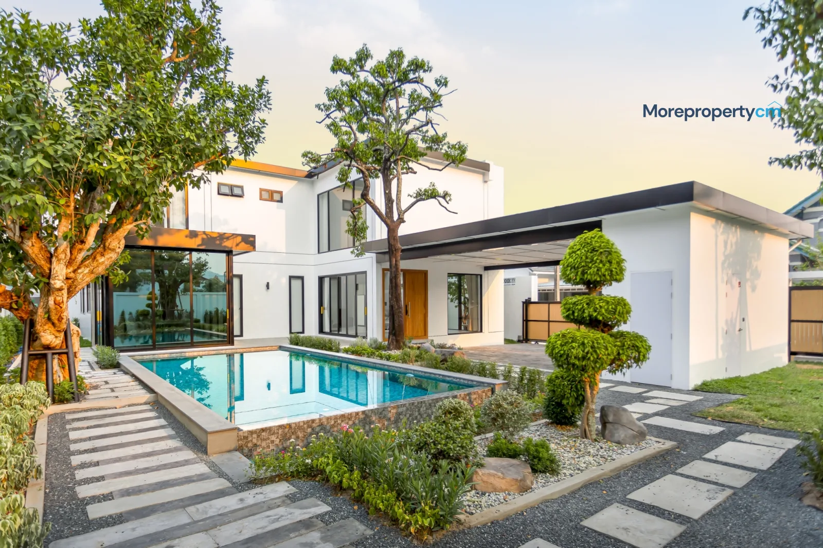 Modern Luxury Pool Villa for Sale - Thippamon Hill, Mae Hia