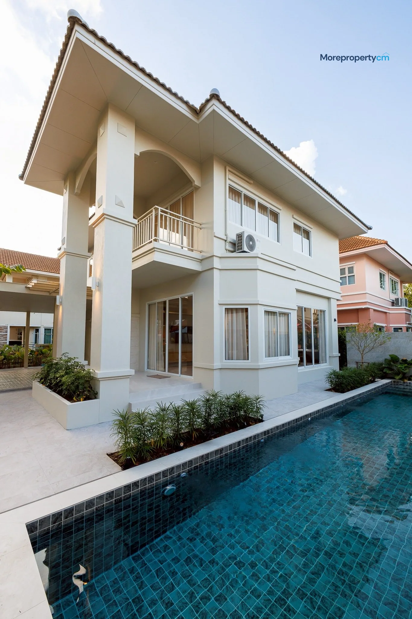 Fully Renovated Corner-Plot Home with 13m Private Pool - Pimuk 4 Village, San Sai - 28