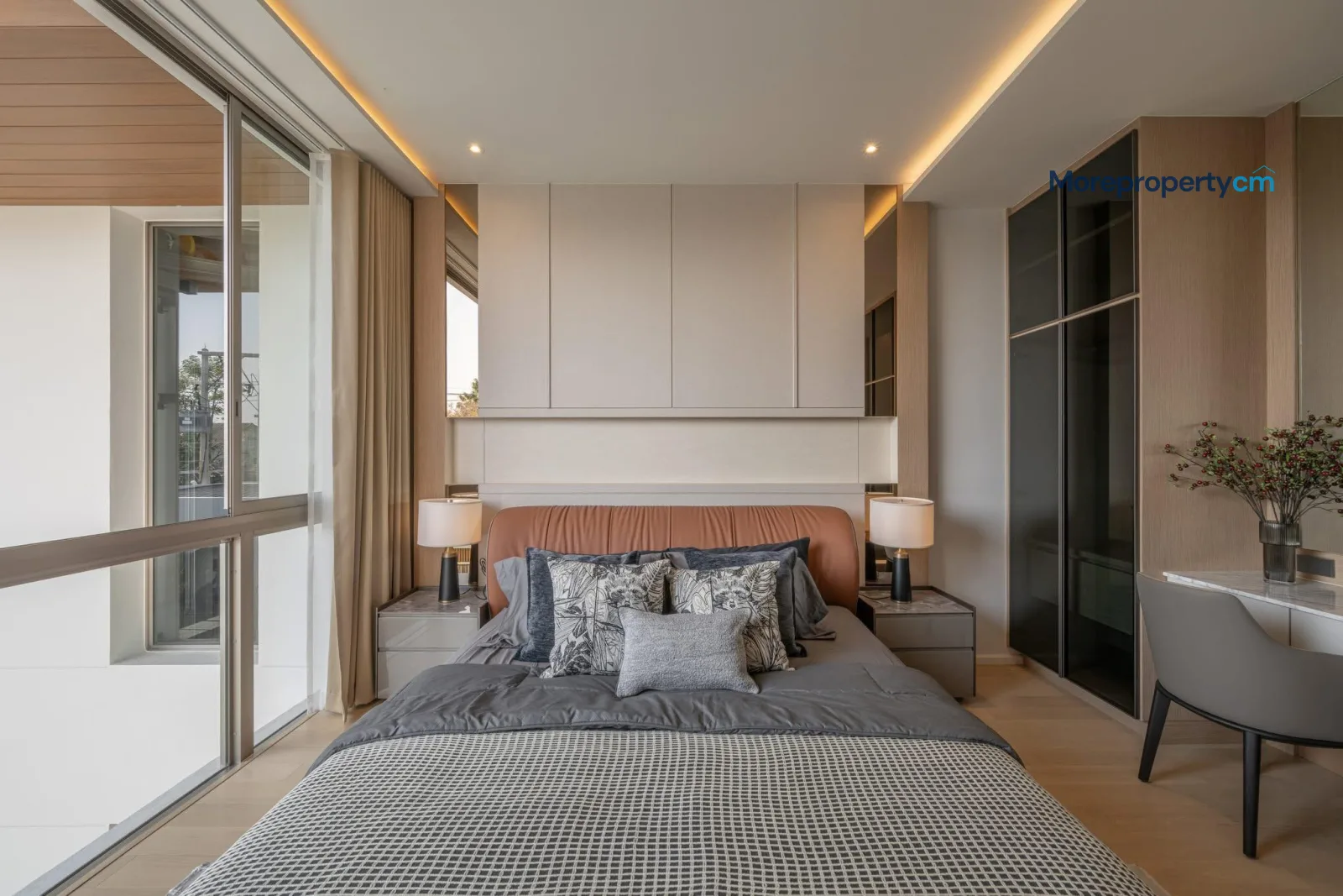 Ultra-Luxury 1,300 sq.m. Mansion for Sale - World Club Land, Hang Dong - 20