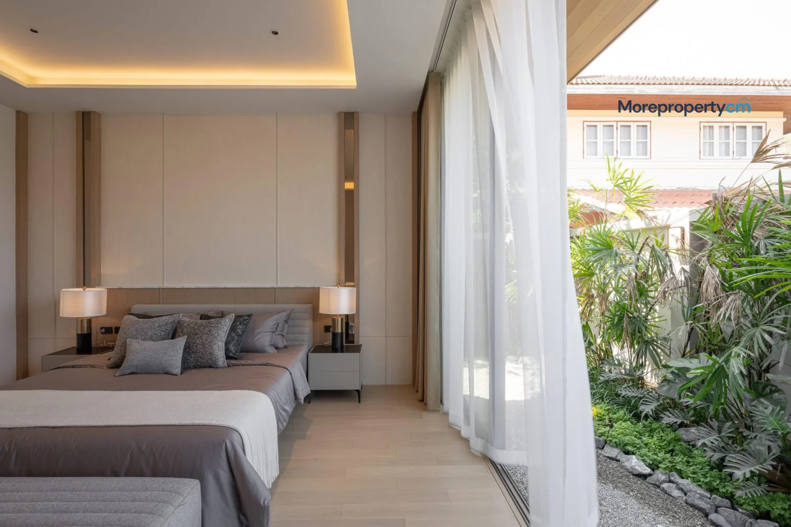Ultra-Luxury 1,300 sq.m. Mansion for Sale - World Club Land, Hang Dong - 25