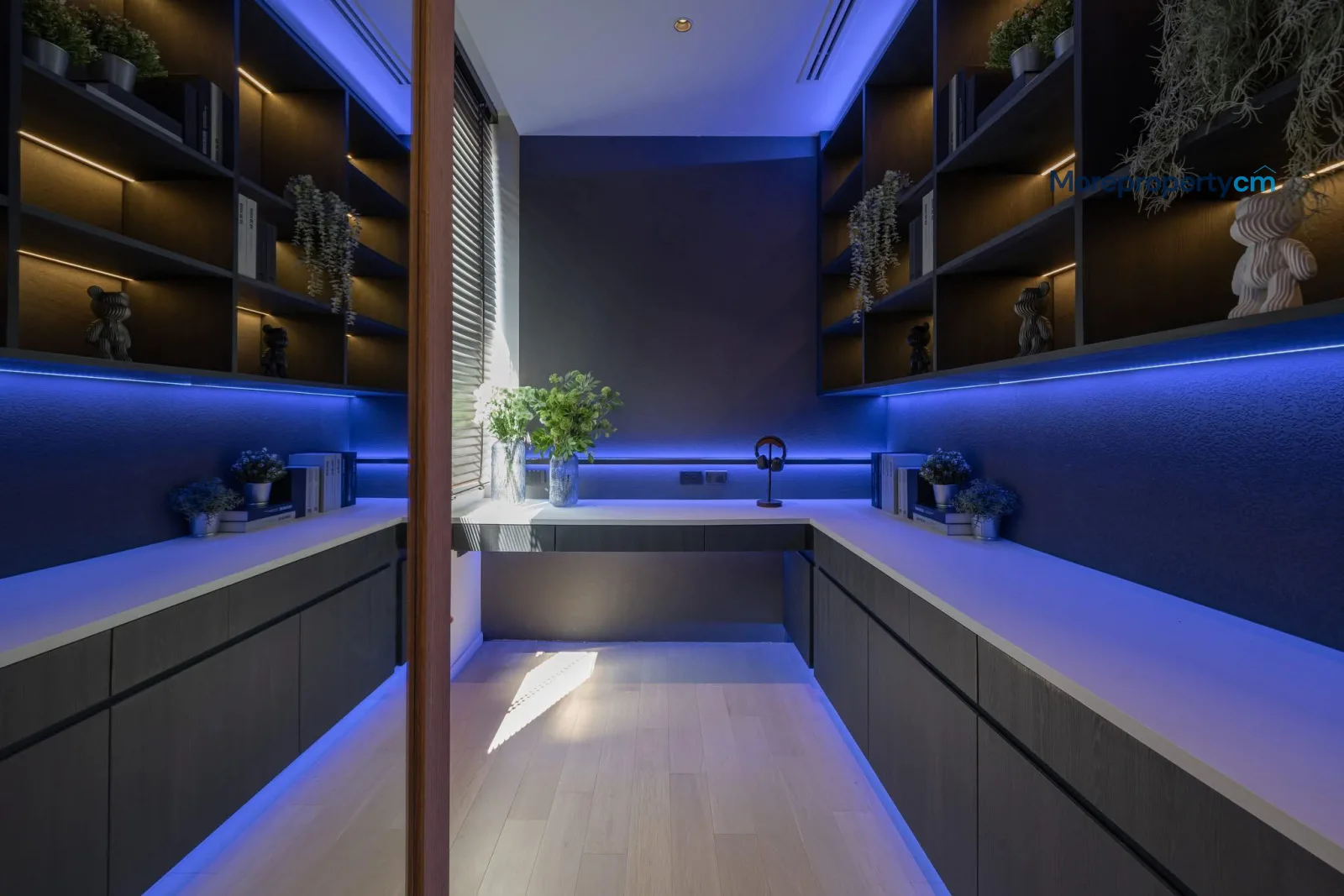 Ultra-Luxury 1,300 sq.m. Mansion for Sale - World Club Land, Hang Dong - 30