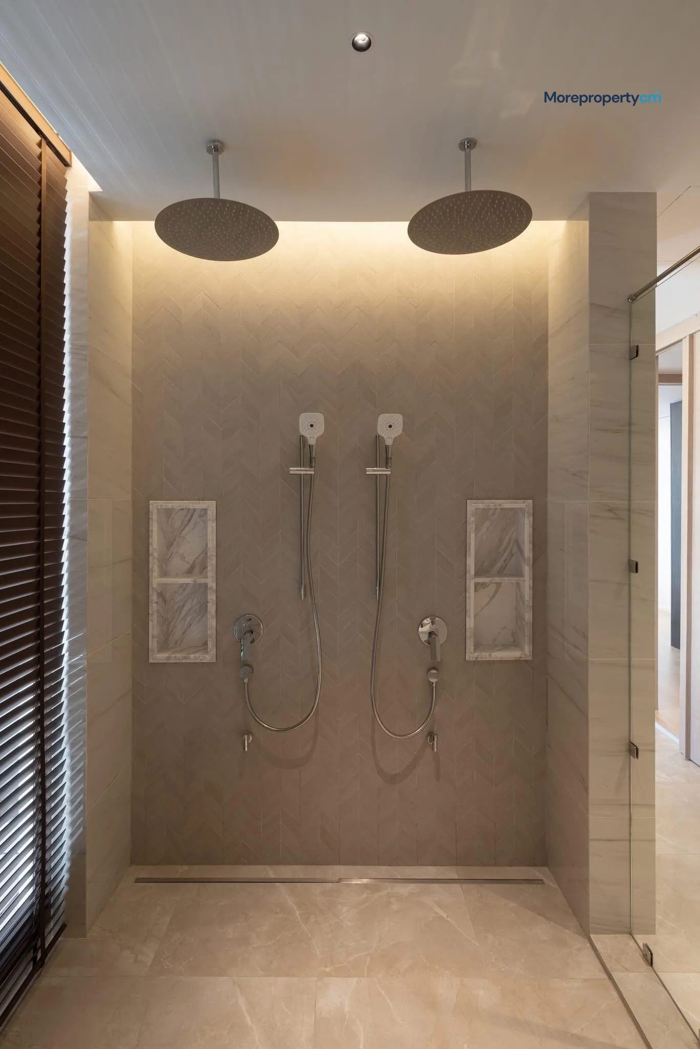 Ultra-Luxury 1,300 sq.m. Mansion for Sale - World Club Land, Hang Dong - 39