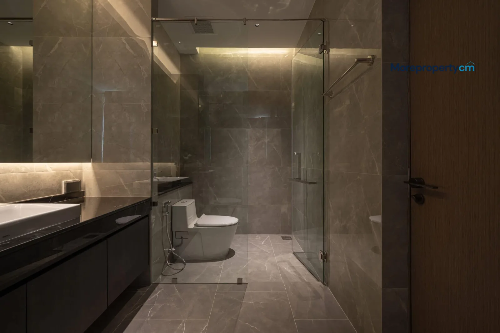 Ultra-Luxury 1,300 sq.m. Mansion for Sale - World Club Land, Hang Dong - 40