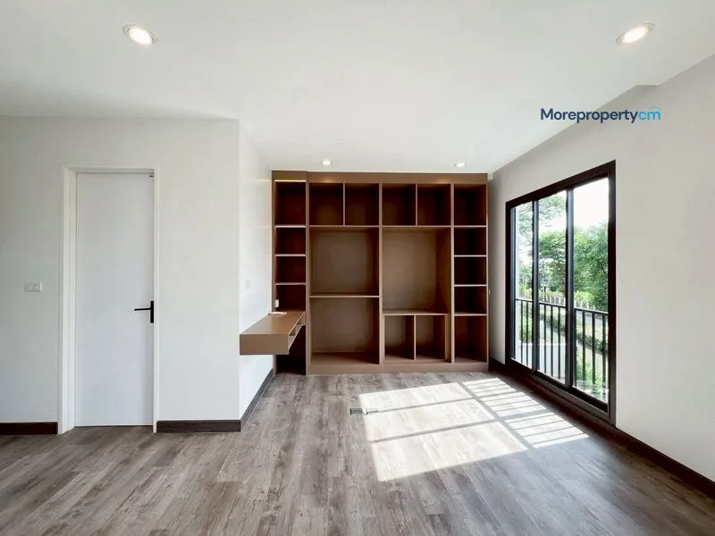 3-Storey Pool Villa for Sale - Pa Daed | Below Appraisal Value &amp; Doi Suthep View - 10