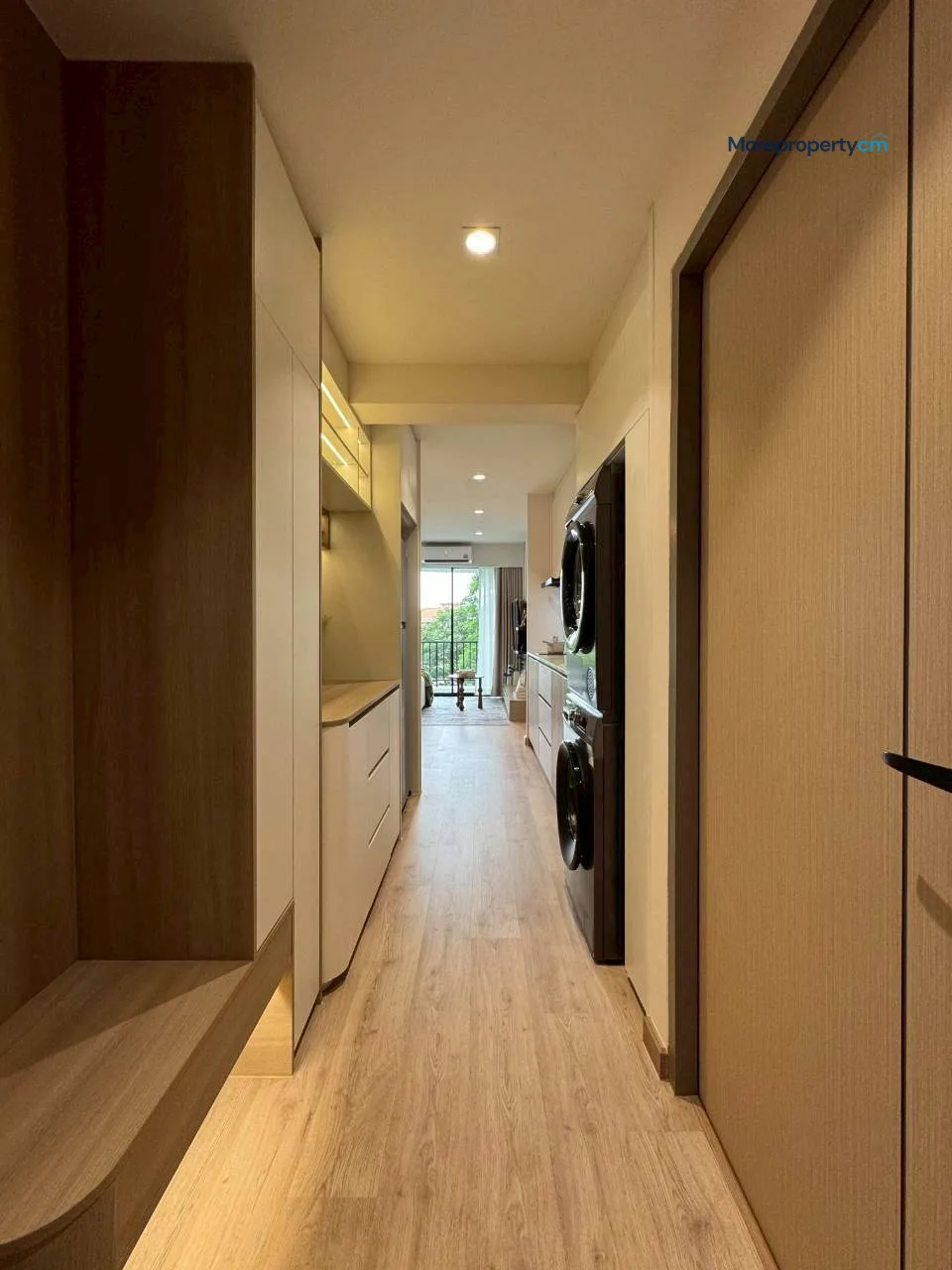 ขายชมดอย คอนโด ตึกกลม – รีโนเวทสไตล์โมเดิร์นมินิมอล วิวภูเขา (ฟรีค่าโอน!) - 14