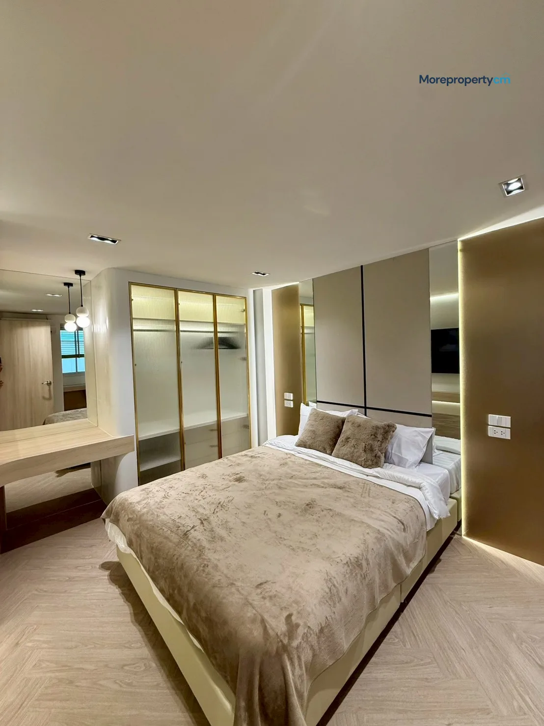 ขาย 103 คอนโดมิเนียม 3 นิมมาน – 2 นอน ห้องใหญ่รีโนเวทใหม่ (มีโควตาต่างชาติ) - 2