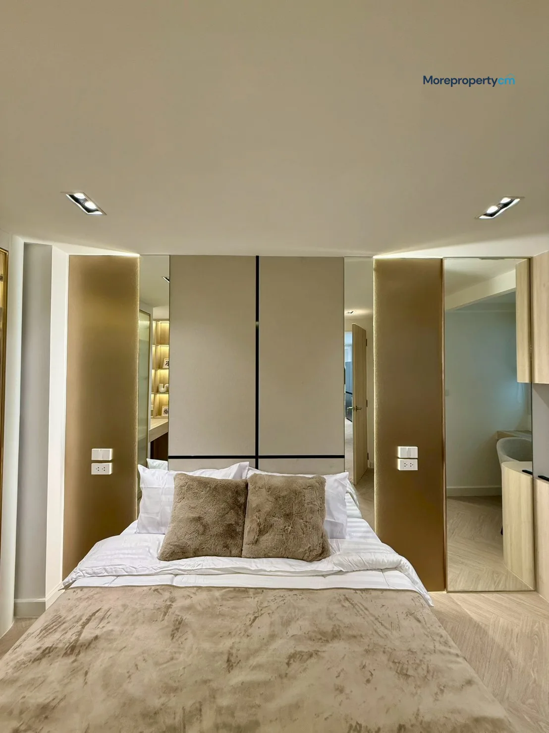 ขาย 103 คอนโดมิเนียม 3 นิมมาน – 2 นอน ห้องใหญ่รีโนเวทใหม่ (มีโควตาต่างชาติ) - 3