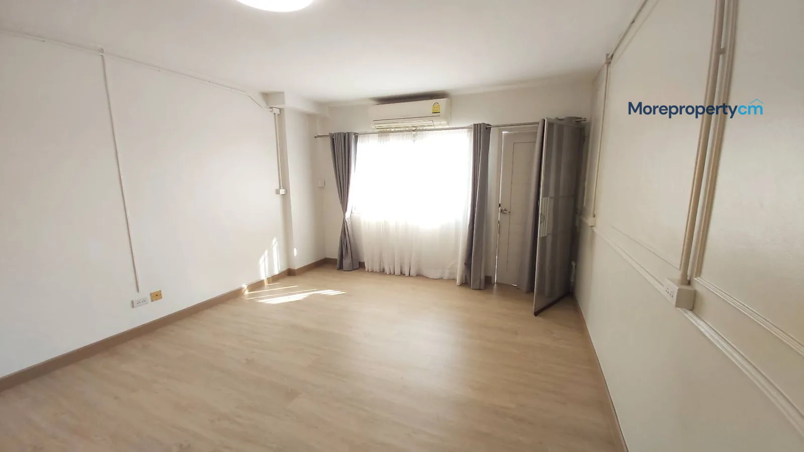 Boonyamas Mansion – Prime Location Studio