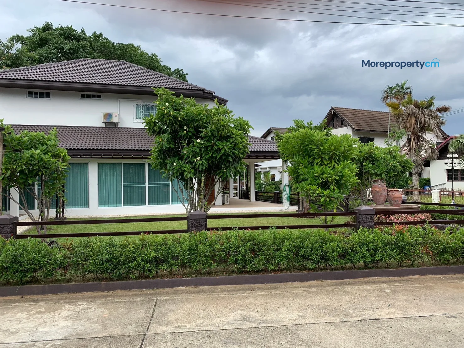 ให้เช่าบ้านเดี่ยวหลังใหญ่ หมู่บ้านอิงดอย (Ingdoi Village) – คลองชลประทาน พื้นที่กว้างขวาง มีสวนร่มรื่น และรับสัตว์เลี้ยง - 3