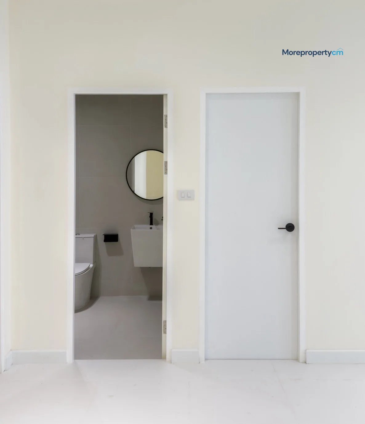 ขายโฮมออฟฟิศรีโนเวทใหม่สไตล์มินิมอล ทำเลป่าแดด – พื้นที่ใช้สอยจุใจ 377 ตร.ม. ฟังก์ชันครบ รองรับทีมงานได้ถึง 20 คน ใกล้สนามบินเชียงใหม่ - 28