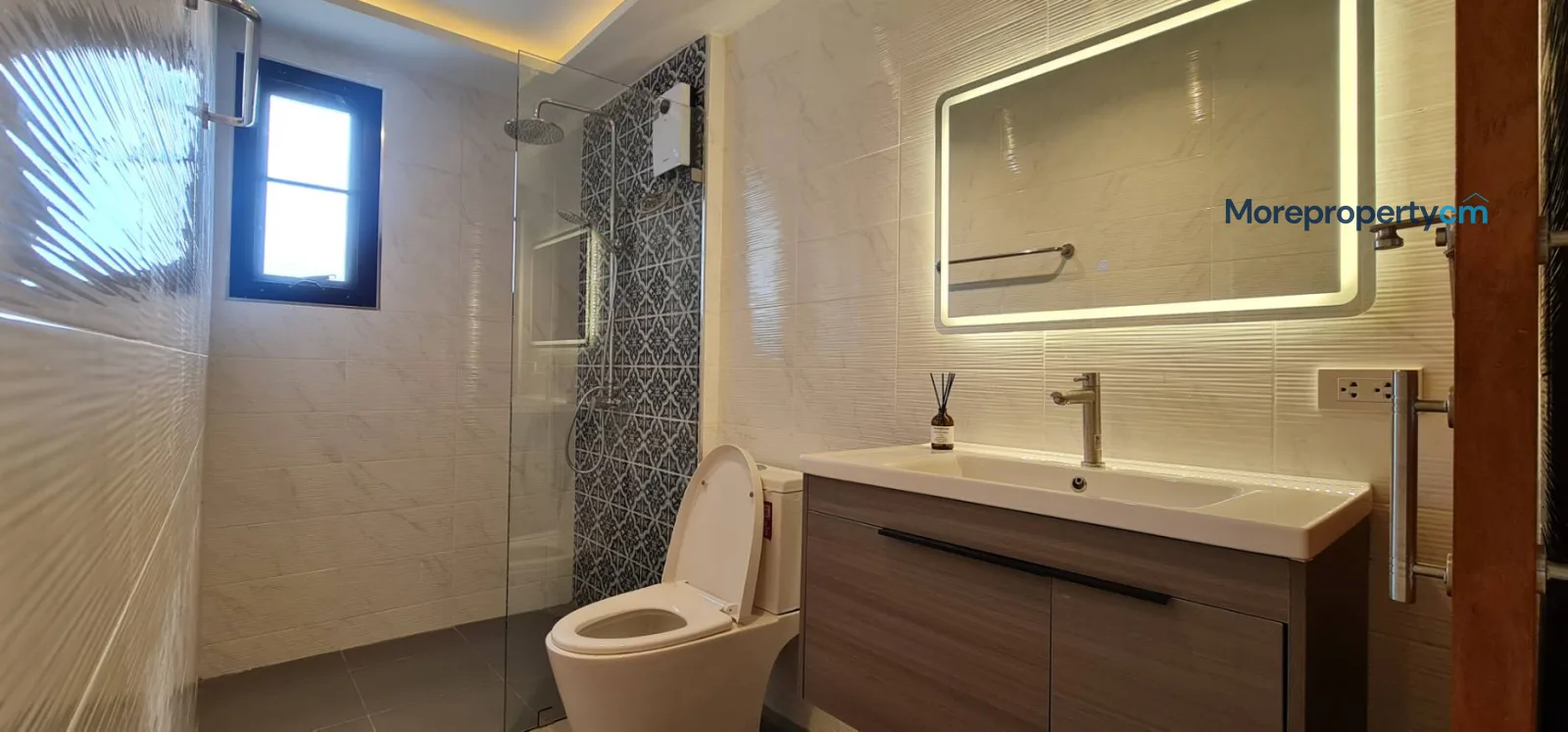 ขายทาวน์โฮม 2 ชั้น รีโนเวทใหม่ ทำเลทองเจ็ดยอด มีดาดฟ้าส่วนตัว ใกล้นิมมานและห้างเมญ่า - 10