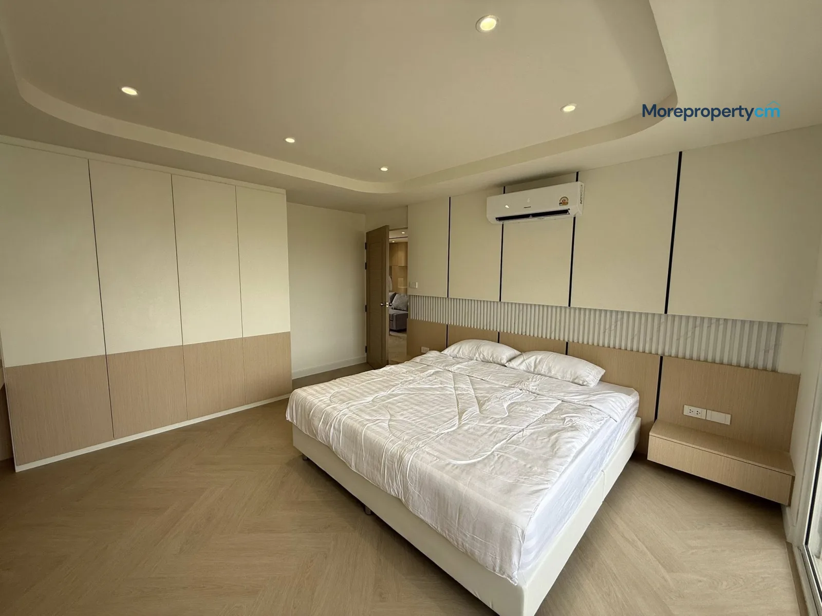 ให้เช่าคอนโด ทวีผลทาวเวอร์ ใกล้มหาวิทยาลัยเชียงใหม่ ห้องใหญ่ขนาด 90 ตร.ม.