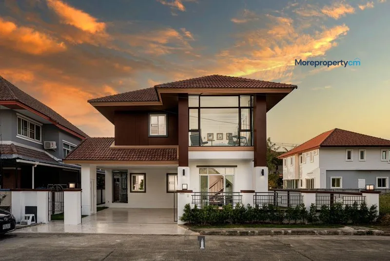 ให้เช่าบ้านเดี่ยว 2 ชั้น ใกล้โรงเรียนวารีเชียงใหม่ พื้นที่กว้าง 240 ตร.ม. ตกแต่งสวยพร้อมเข้าอยู่