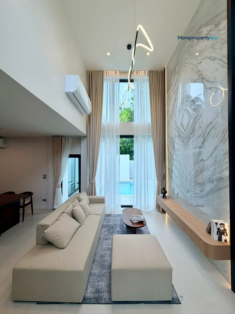 ขายบ้านเดี่ยว Luxury พูลวิลล่าสุดหรูสร้างใหม่ ดีไซน์เรียบสง่าพร้อมอยู่ ตกแต่งครบครัน - 4