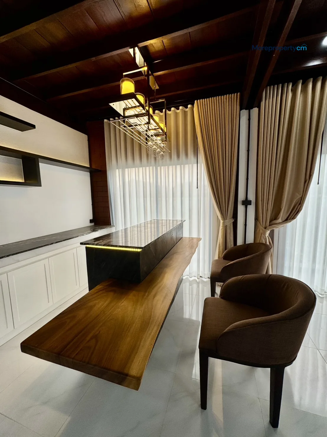ขายคฤหาสน์หรูพูลวิลล่าสไตล์ Modern Lanna ใกล้เมืองเชียงใหม่ - 18