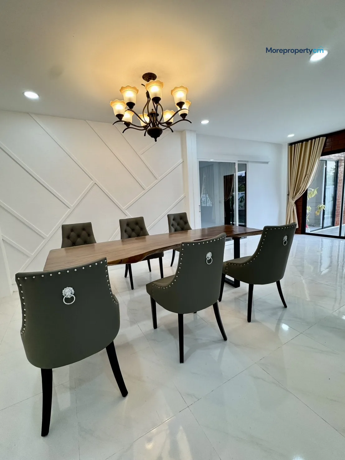 ขายคฤหาสน์หรูพูลวิลล่าสไตล์ Modern Lanna ใกล้เมืองเชียงใหม่ - 21