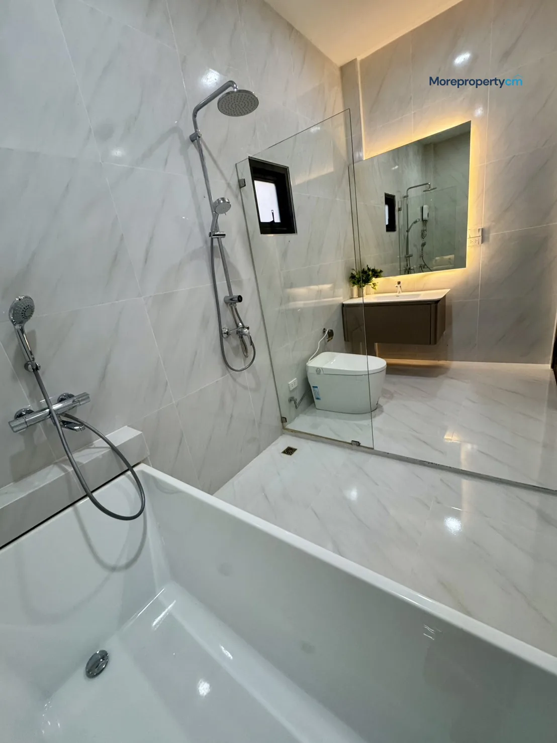 ขายคฤหาสน์หรูพูลวิลล่าสไตล์ Modern Lanna ใกล้เมืองเชียงใหม่ - 32