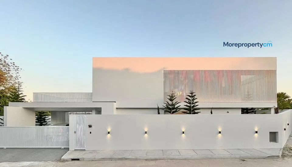 ขายบ้านเดี่ยว Luxury พูลวิลล่าสร้างใหม่ "Richesse House" (บ้านแห่งความมั่งคั่ง)