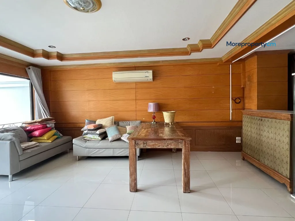 🏡 ให้เช่า ทาวน์โฮม 4 ชั้น ฮิลล์ไซด์ คอนโด 4 ใกล้วันนิมมาน - 17