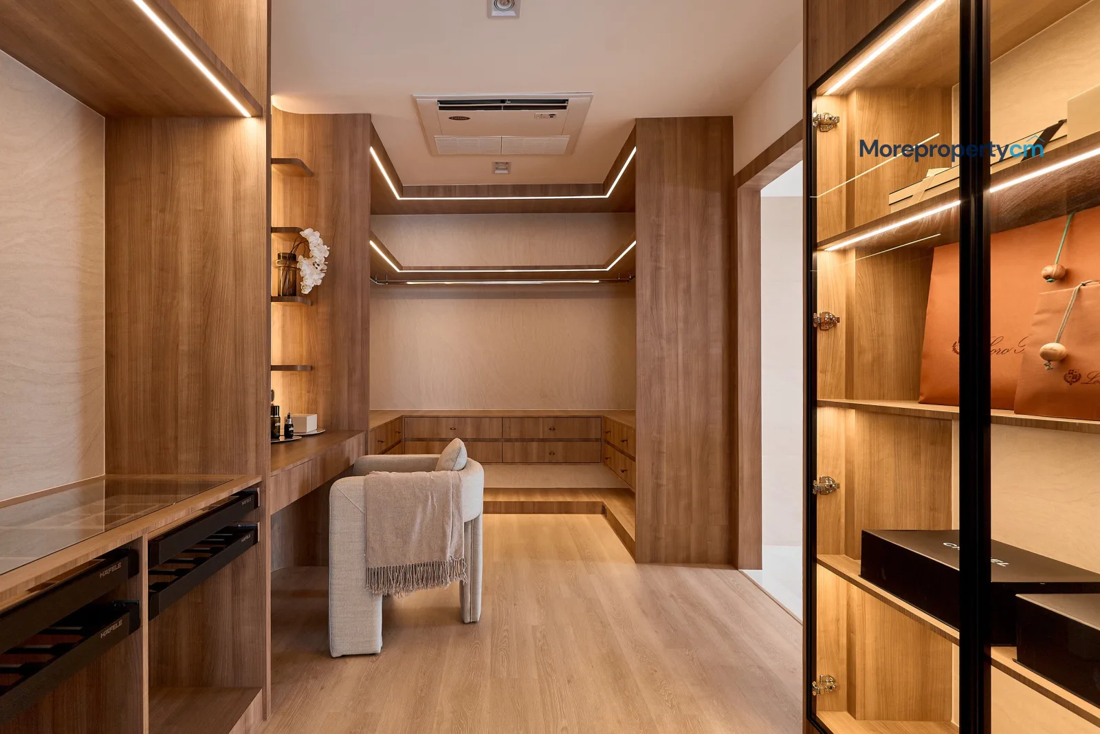 บ้านพูลวิลล่าสไตล์หรูหรา “Elegance Resort Pool Villa” แปลงมุมส่วนตัว วรารมย์ เจริญเมือง - 24