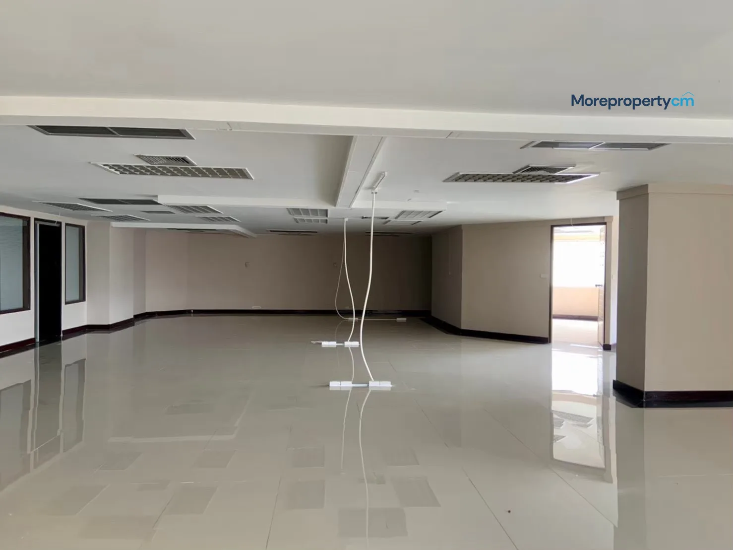 ให้เช่าออฟฟิศ ฮิลล์ไซด์คอนโด ชั้น 4 ขนาด 200 ตร.ม. - 5