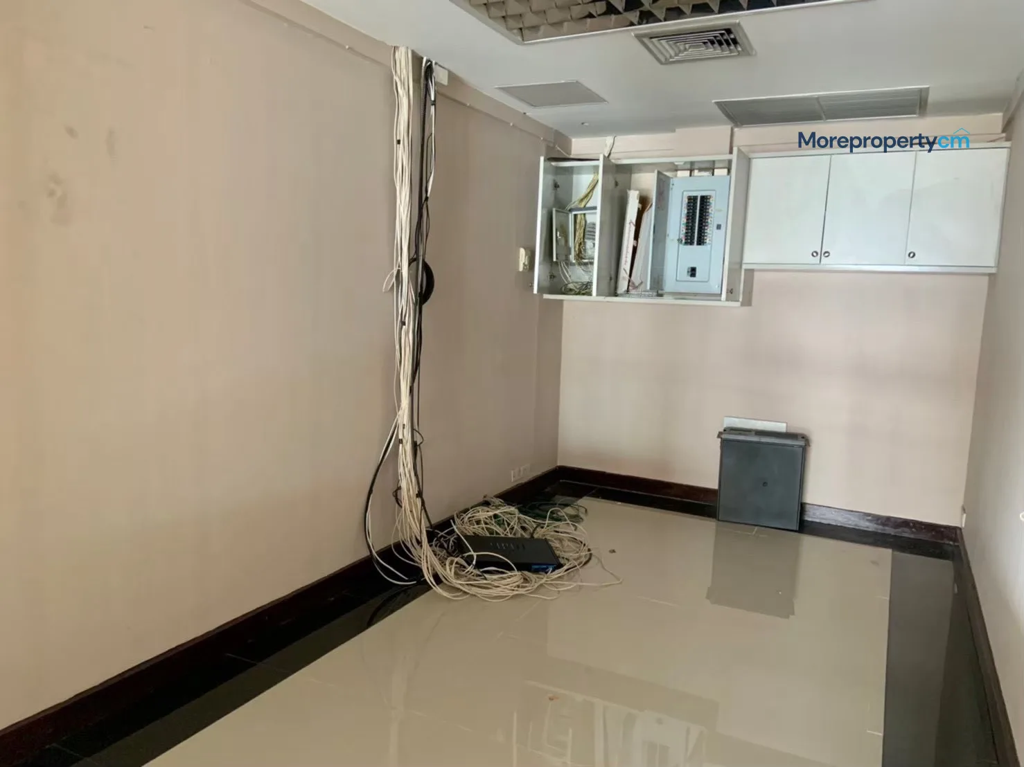 ให้เช่าออฟฟิศ ฮิลล์ไซด์คอนโด ชั้น 4 ขนาด 200 ตร.ม. - 11