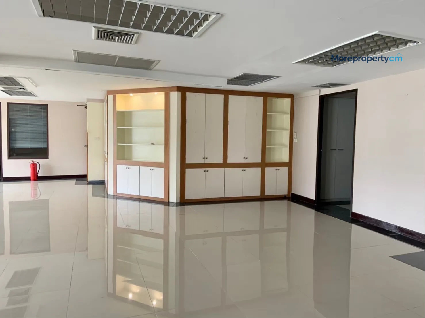 ให้เช่าออฟฟิศ ฮิลล์ไซด์คอนโด ชั้น 4 ขนาด 200 ตร.ม. - 18