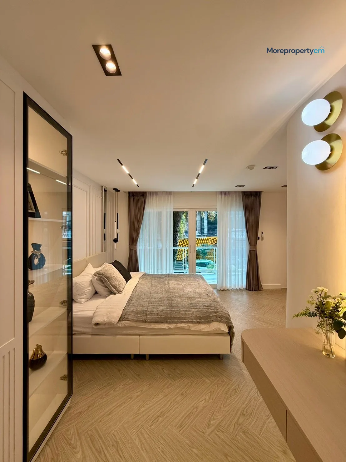 ขาย รวีวารี เรสซิเดนซ์ นิมมาน 2 ห้องนอน 76.26 ตร.ม. ชั้น 2 รีโนเวทใหม่ [ID: 1432CS]