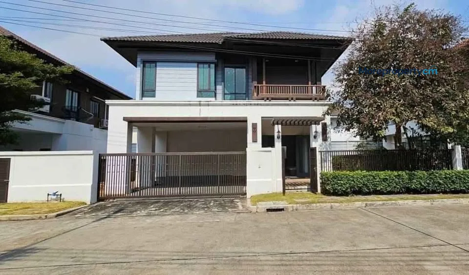 For Sale/Rent: Premium House at Setthasiri Ruamchok – Like-New Condition, Prime Location