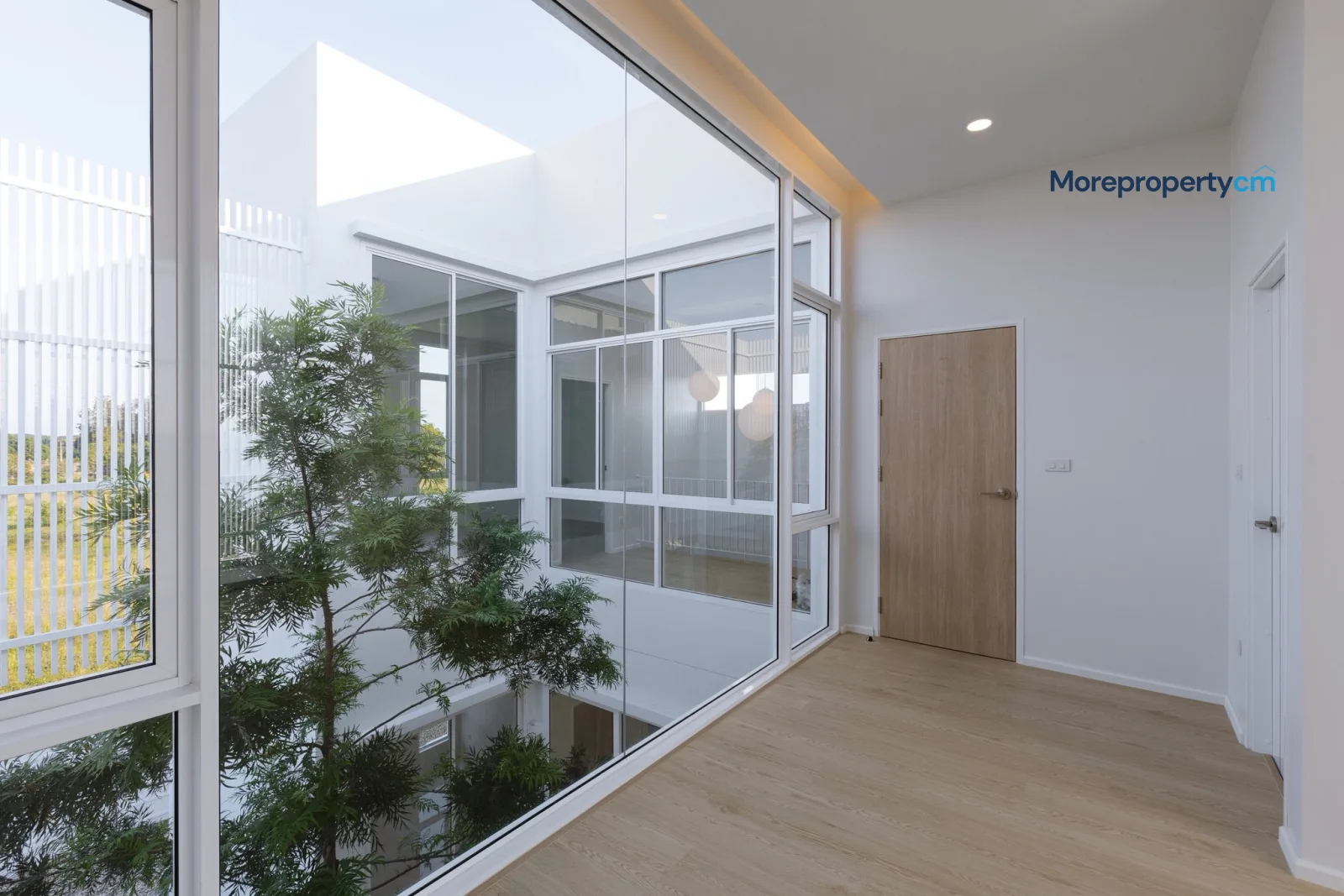 ขายบ้านเดี่ยวสร้างใหม่ สไตล์ Modern-Minimal สารภี ฟังก์ชันครบ มีสวนกลางบ้าน ใกล้ รร.นานาชาติลานนา (ID:735HS) - 11