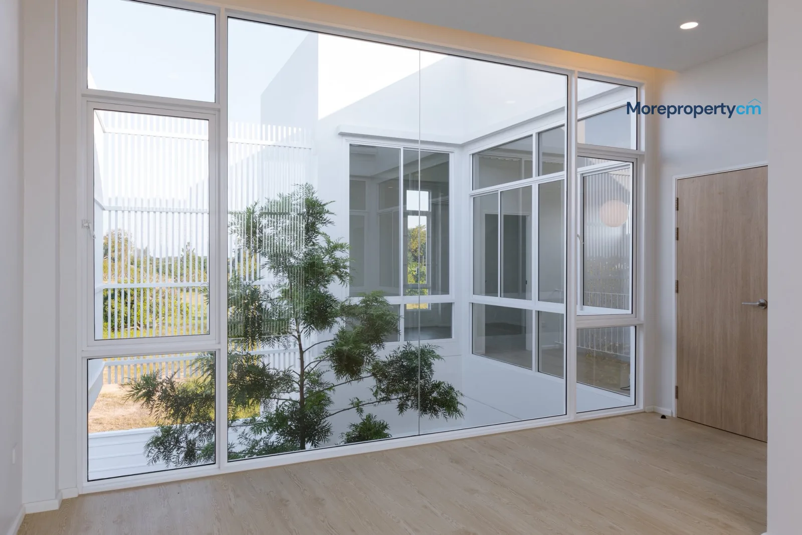 ขายบ้านเดี่ยวสร้างใหม่ สไตล์ Modern-Minimal สารภี ฟังก์ชันครบ มีสวนกลางบ้าน ใกล้ รร.นานาชาติลานนา (ID:735HS) - 15
